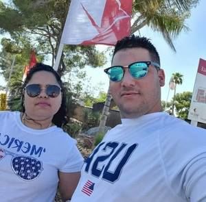 Meet your Posher, Carlos